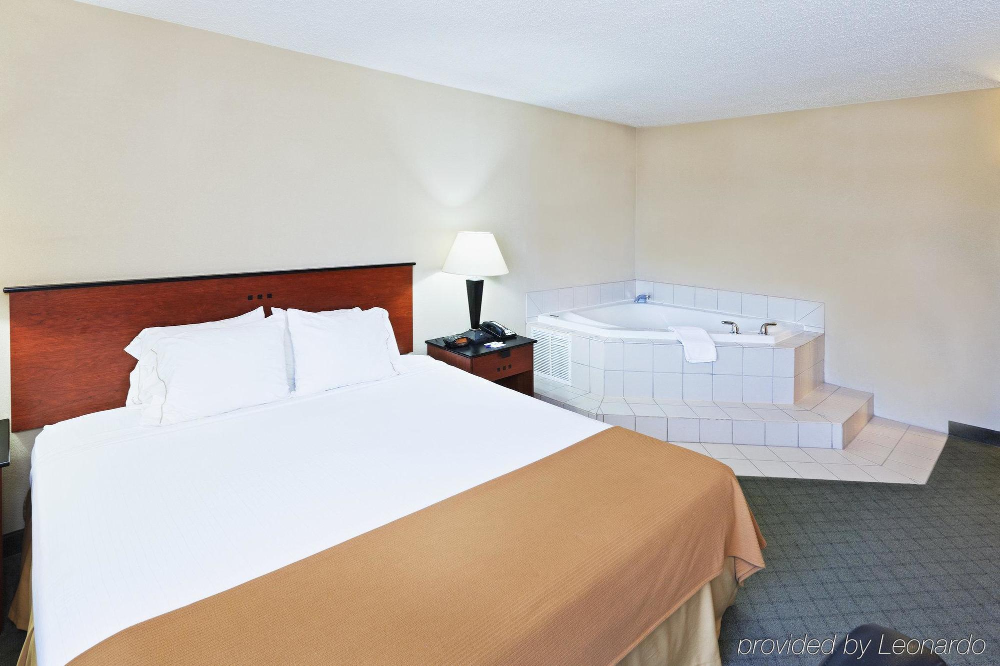 Comfort Inn & Suites Plano East Habitación foto