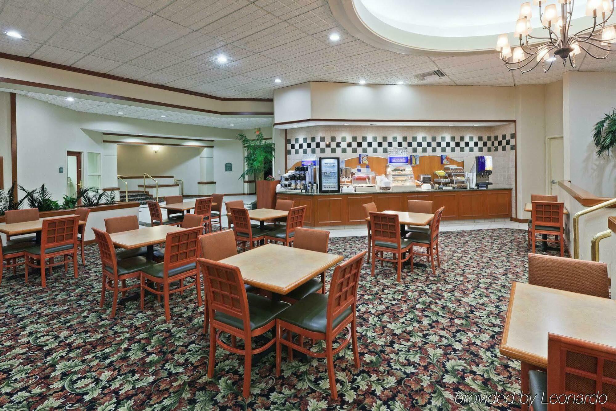 Comfort Inn & Suites Plano East Restaurante foto